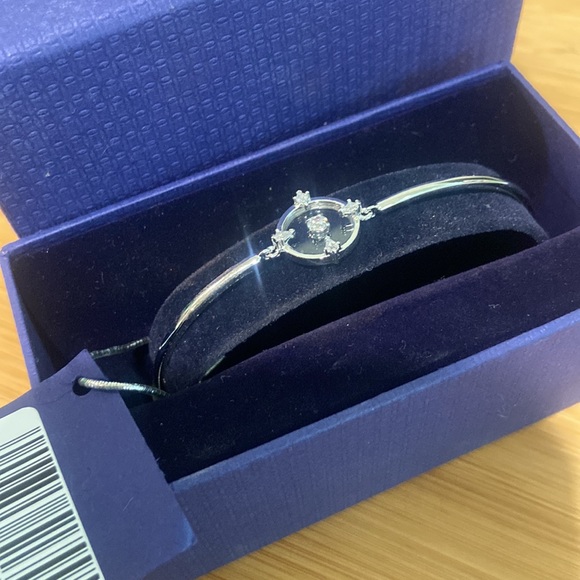 Swarovski Bangle Bracelet NWT - Picture 4 of 5